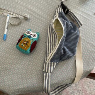 Banane unisexe bleue à rayures